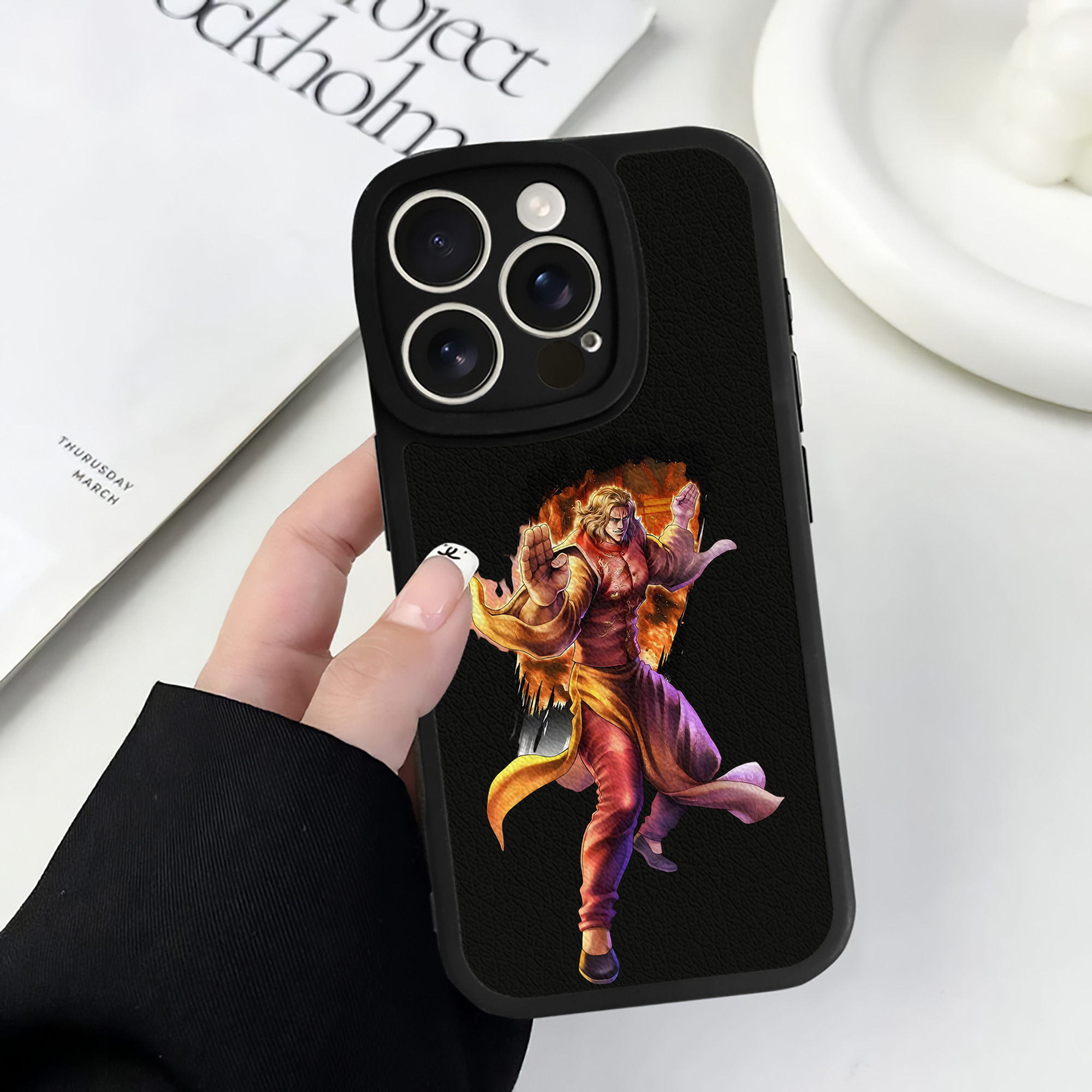 （画像用） 北斗の拳 Fist of the North Star 【iPhone 16シリーズ対応】シリコンスマホケース（レザー調） 材質：シリコン